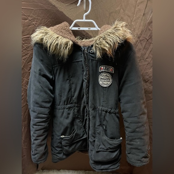 Essence Patch Detail Drawstring Waist Teddy Lined Fuzzy Trim Hooded Parka Coat - Picture 3 of 6